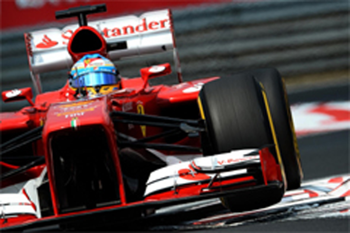 フェラーリ:アロンソ5番手で辛い展開 (F1ハンガリーGP 予選)