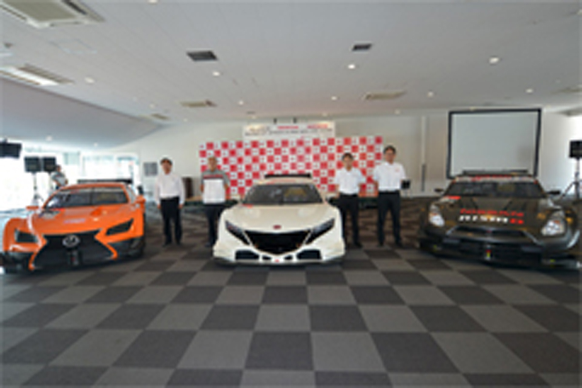 SUPER GT、DTMと同じ車両規定の2014年GT500新型車両を公開