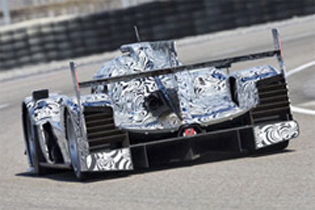 ポルシェ、最新版LMP1カーをニール・ジャニがテスト