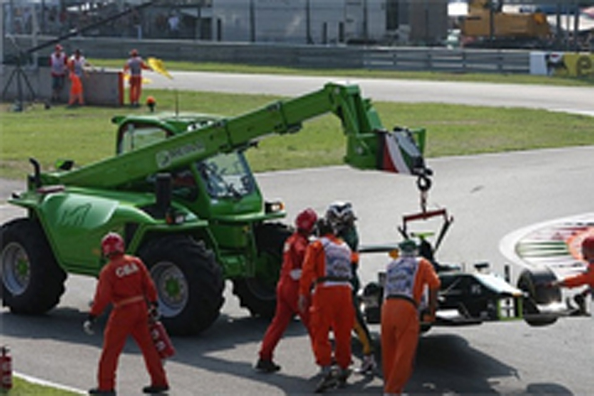 F1イタリアGP、マーシャルがストライキを示唆