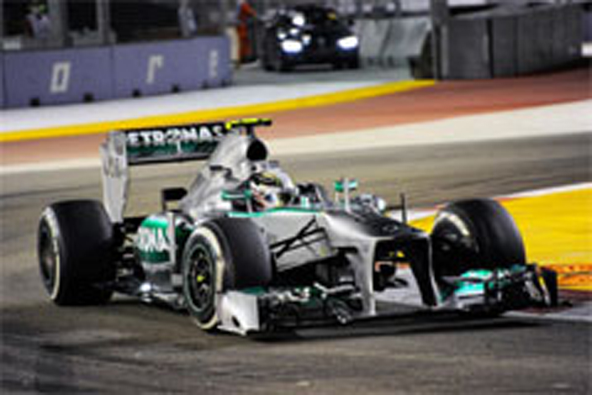 メルセデス:F1シンガポールGP 初日のコメント