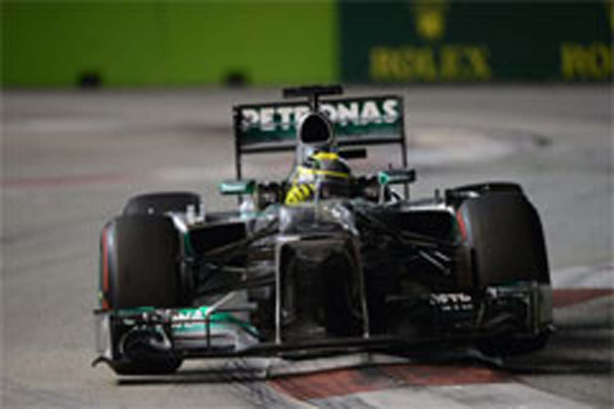 メルセデス:ダブル入賞も表彰台には届かず (F1シンガポールGP)