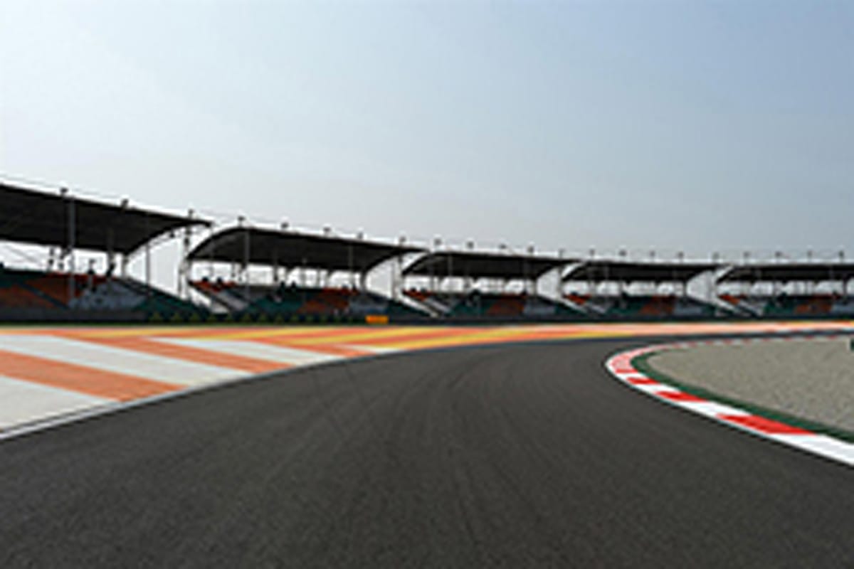 F1インドGP フリー走行1回目：セバスチャン・ベッテルがトップタイム