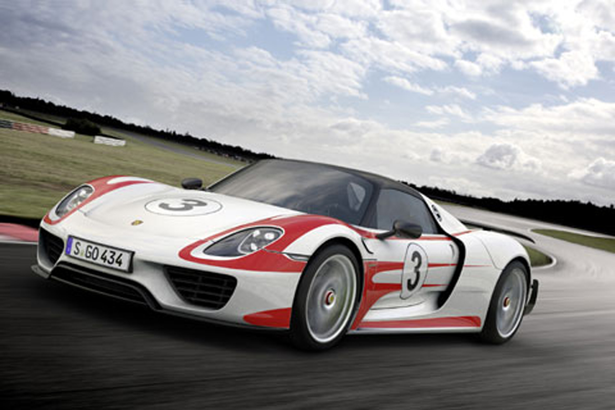 ポルシェ、918 スパイダーのパフォーマンスを向上