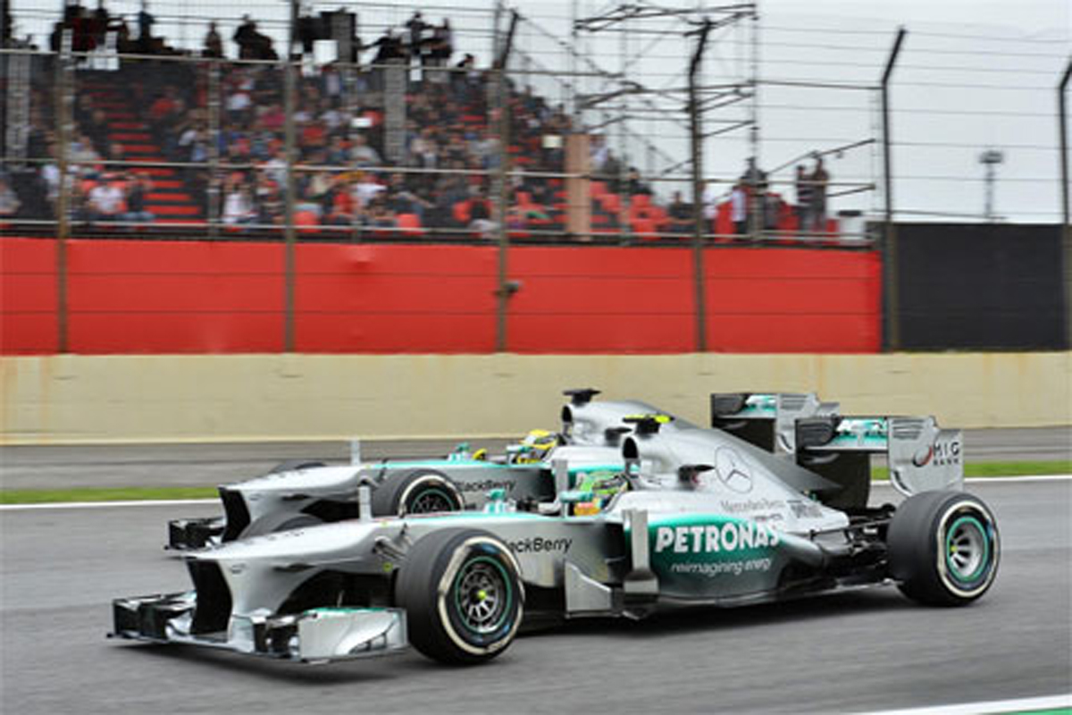 メルセデス:コンストラクターズ選手権2位を獲得 (F1ブラジルGP)