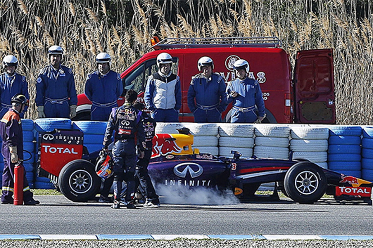 エイドリアン・ニューウェイ 「RB10のパッケージングに問題」