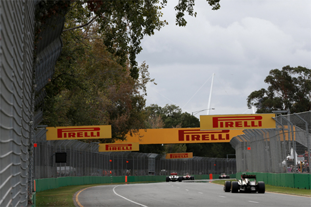 ピレリ、F1オーストラリアGPでは2〜3回のピットストップを予想