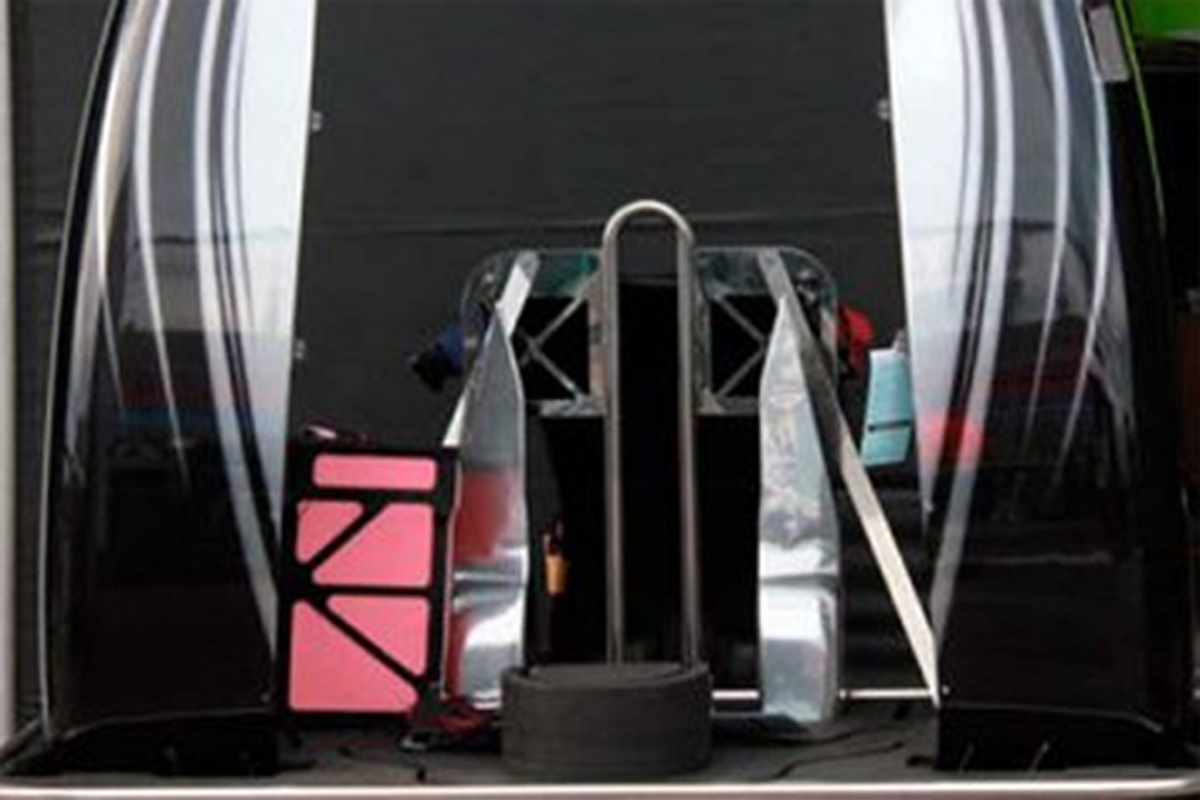 マクラーレン、MP4-29のカラーリングを調整