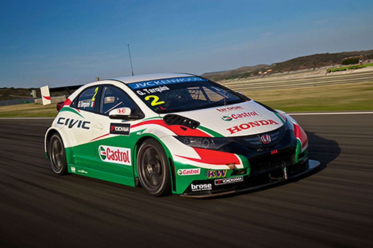 ホンダ、2014年WTCC参戦マシンを実走テストで公開
