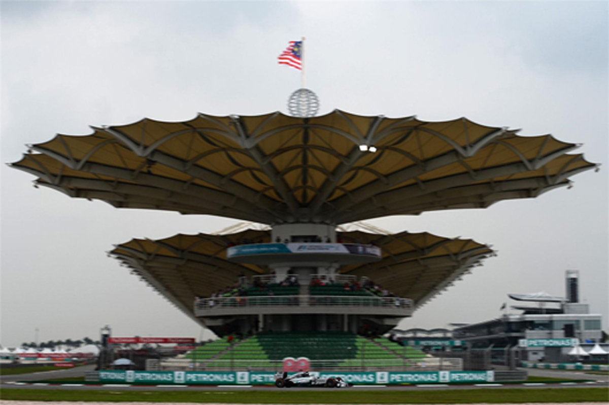 F1マレーシアGP フリー走行3回目:ニコ・ロズベルグがトップタイム