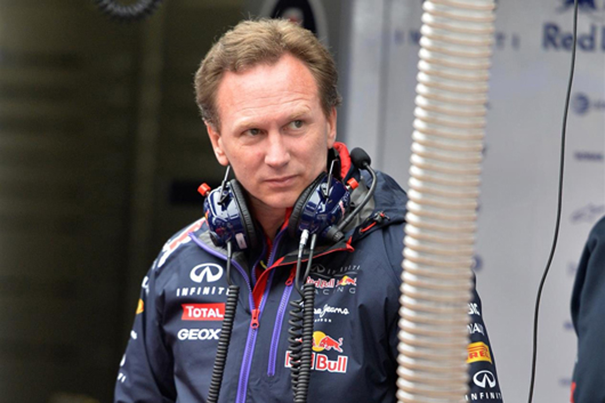 レッドブル 「マクラーレンはトラック上での戦いに集中するべき」