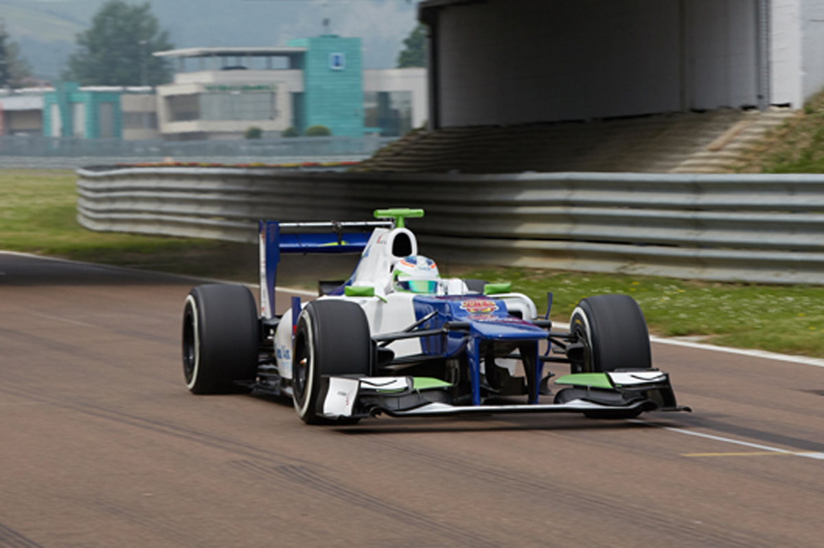 シモーナ・デ・シルベストロ、ザウバーで2日間のF1テストを完了