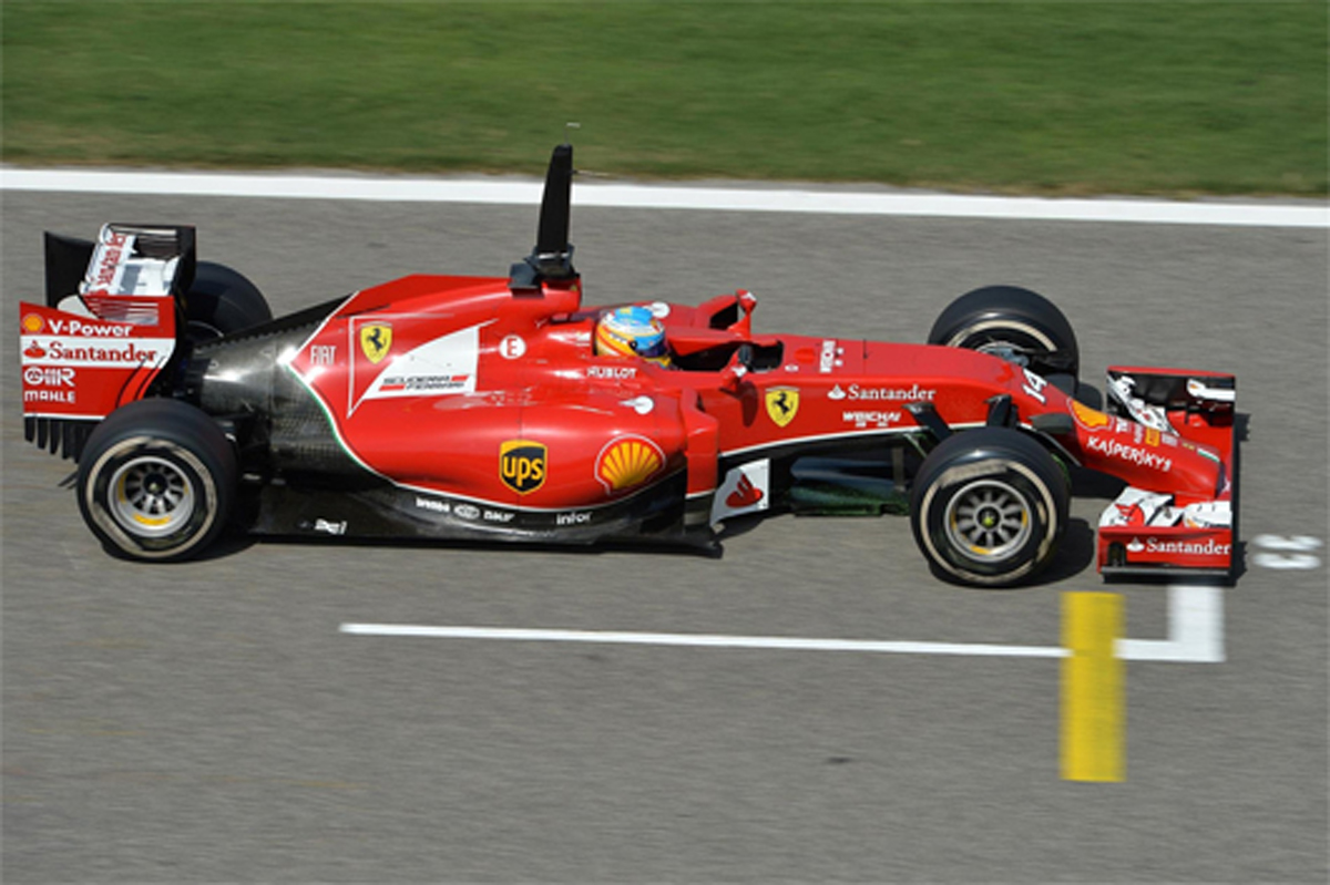 フェラーリ F14 Tのダウンフォース不足は“狭すぎるサイドポッド”が原因