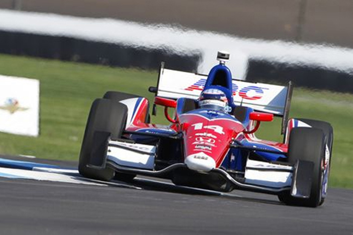佐藤琢磨、インディ・ロードコースの初日プラクティスは19番手
