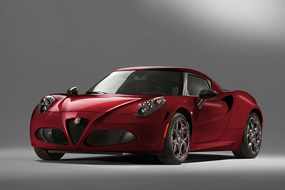 アルファ ロメオ、新型車「アルファ ロメオ 4C」を発表