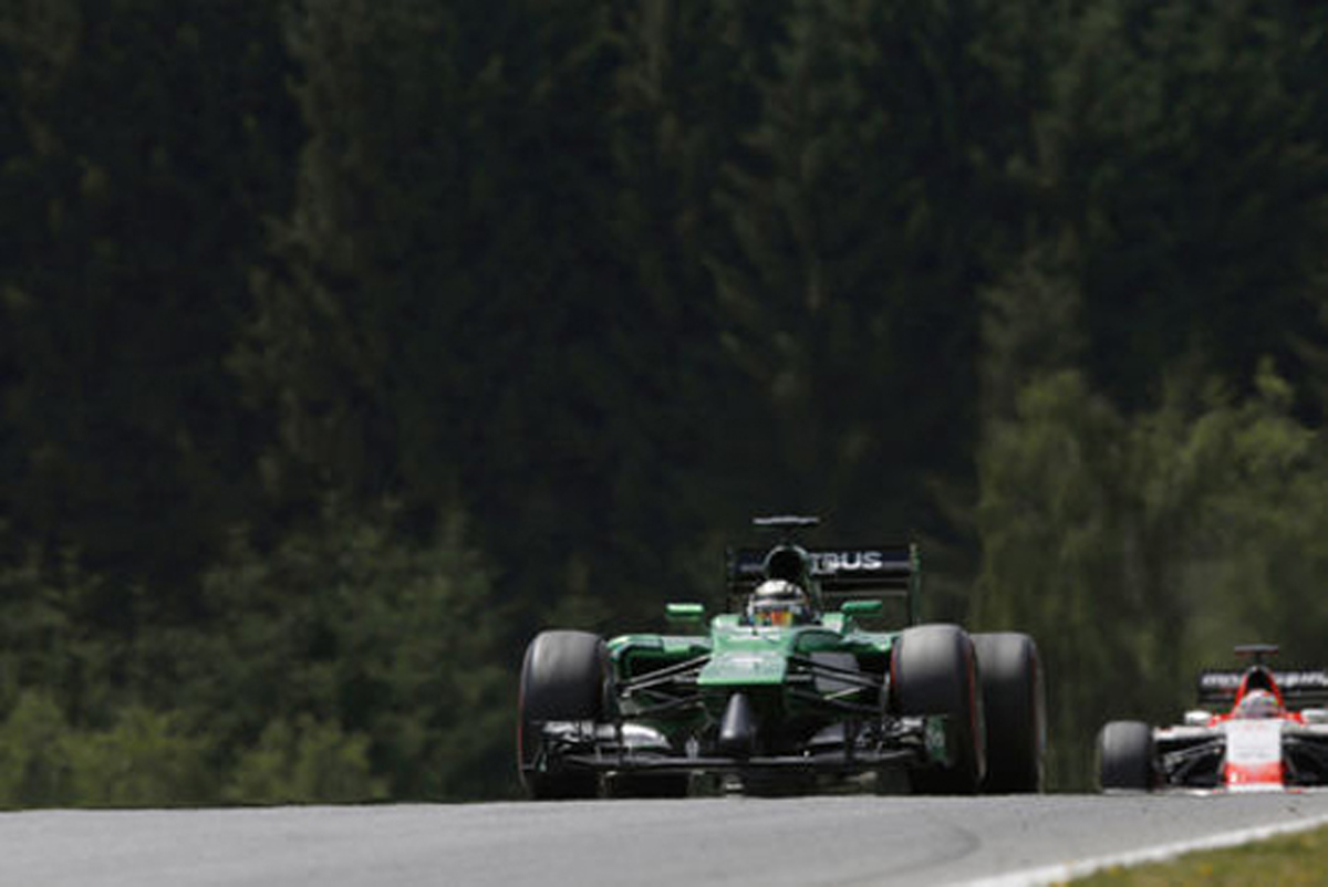 小林可夢偉、戦略変更もビアンキを抑え切れず （F1オーストリアGP）