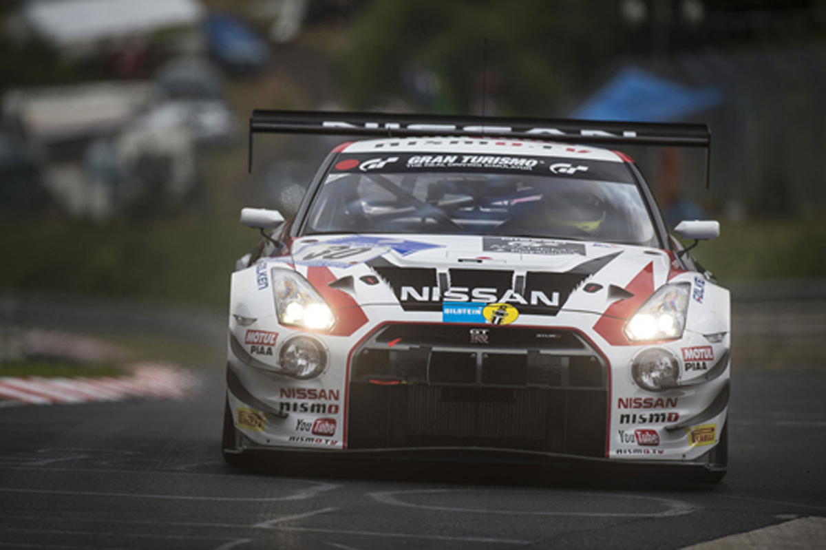 日産、サバイバル戦となったニュルブルクリンク24時間レースを走破