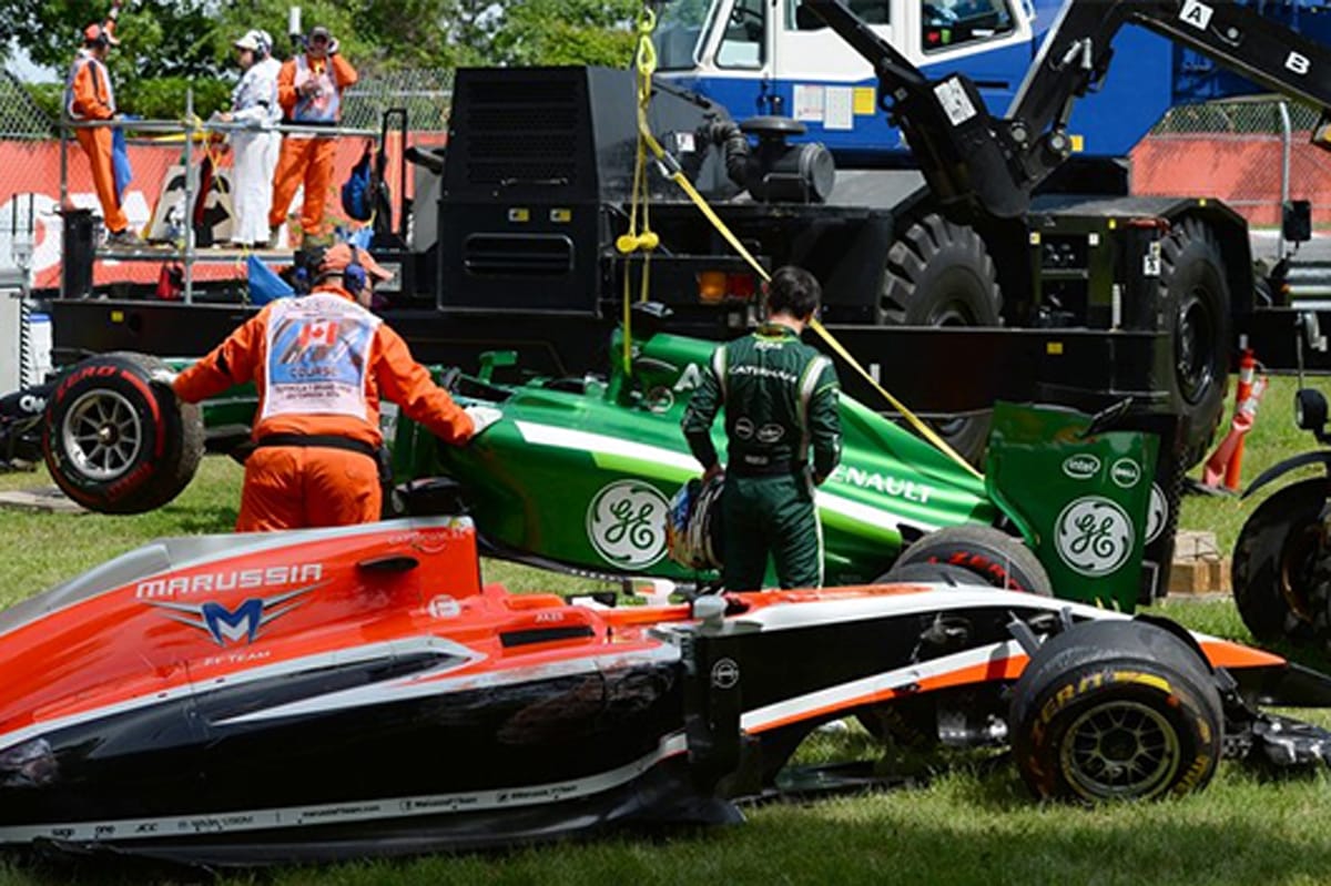 2015年 F1規約:財政難チームは消え、サードカーでグリッドを補填?