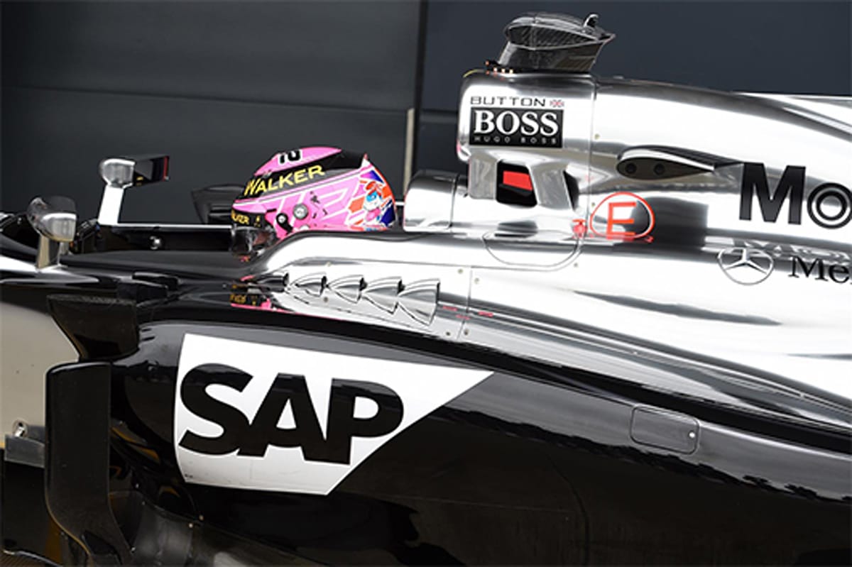 HUGO BOSS、マクラーレンからメルセデスにF1スポンサーを鞍替え