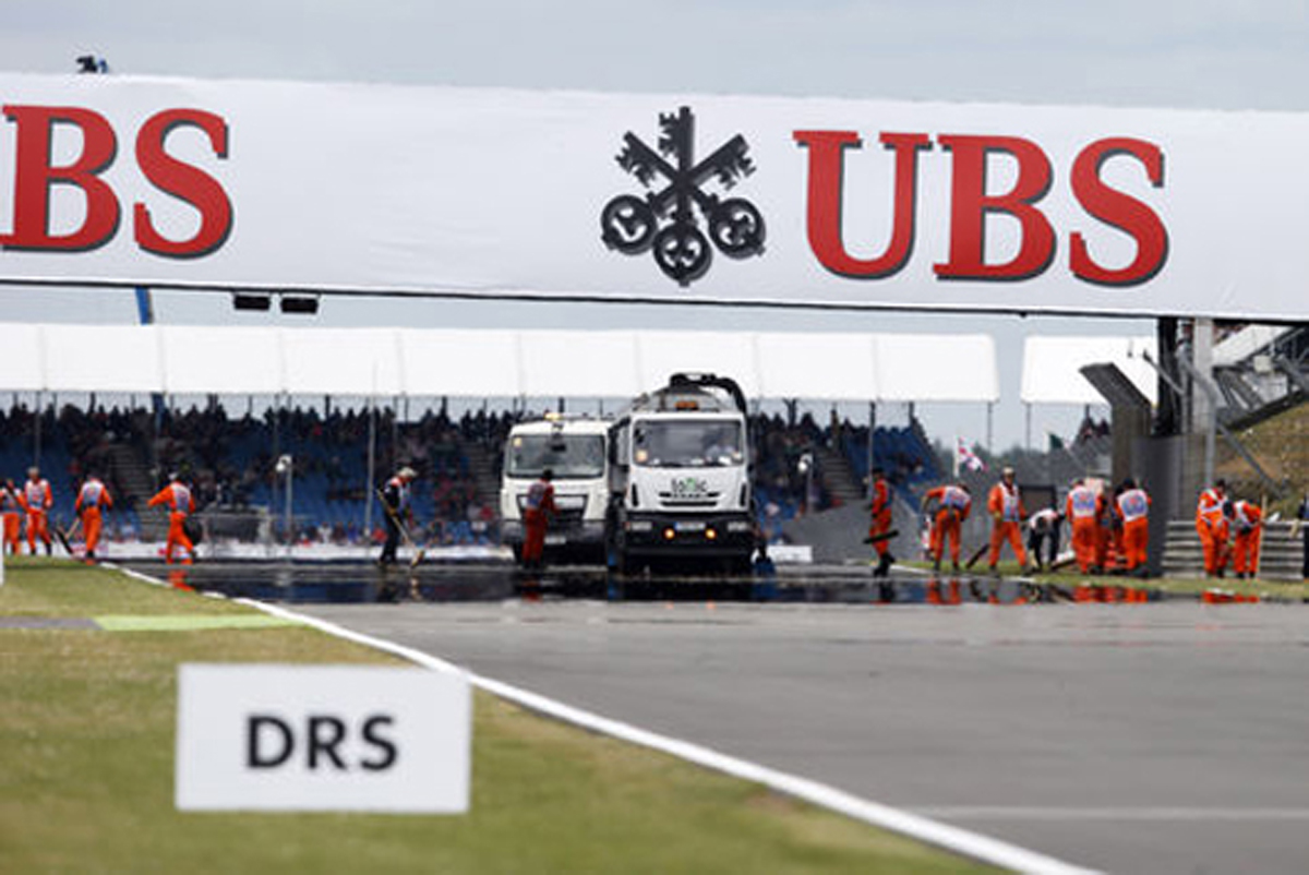 FIA、キミ・ライコネンの危険なコース復帰を問題視