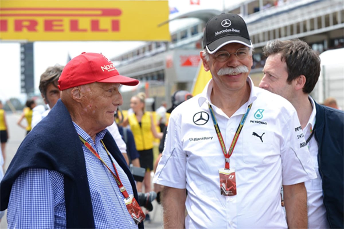 ディーター・ツェッチェ会長、メルセデスのドライバー間の確執に介入