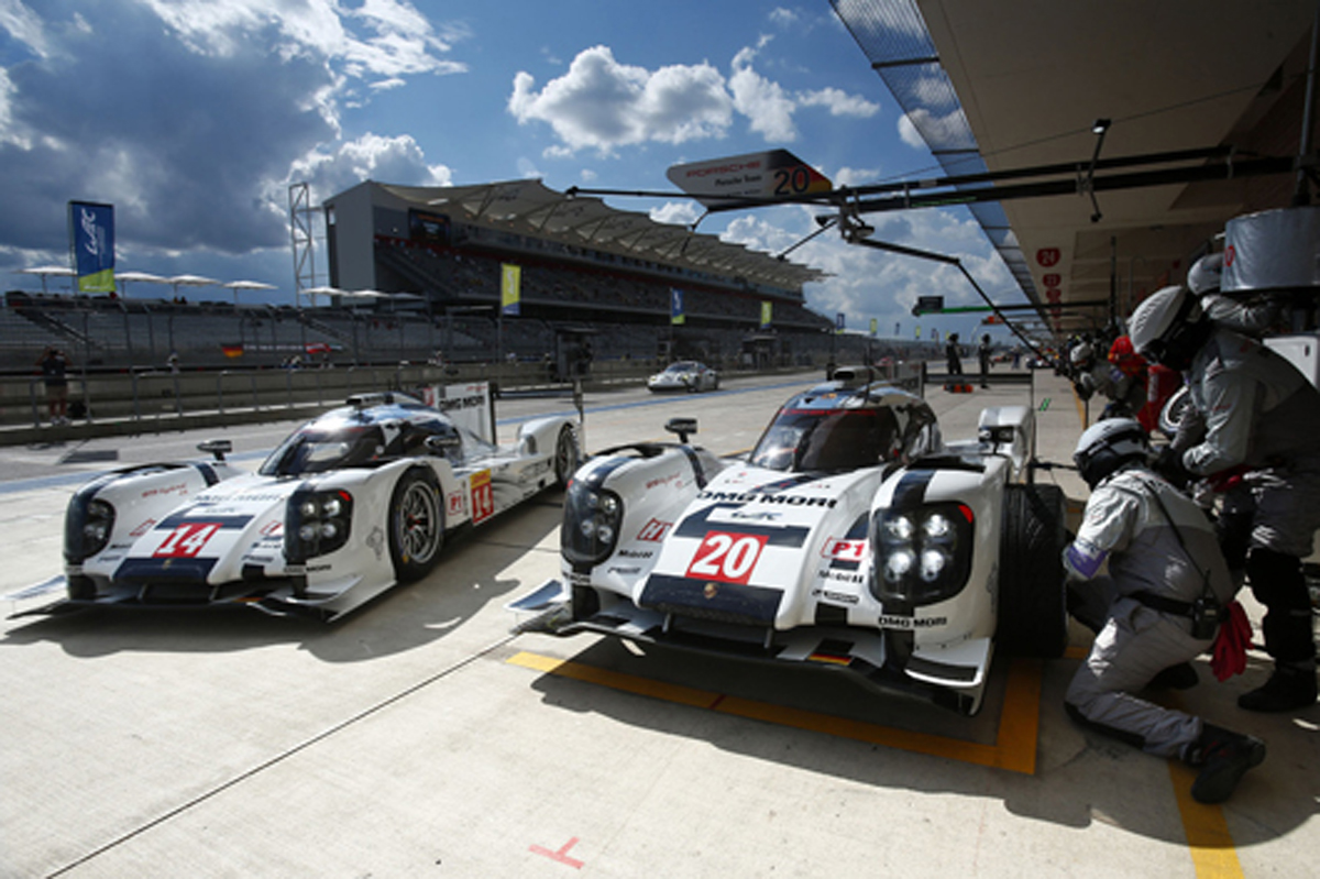 ポルシェ、長時間レースをリードするも表彰台を逃す (WEC第4戦)
