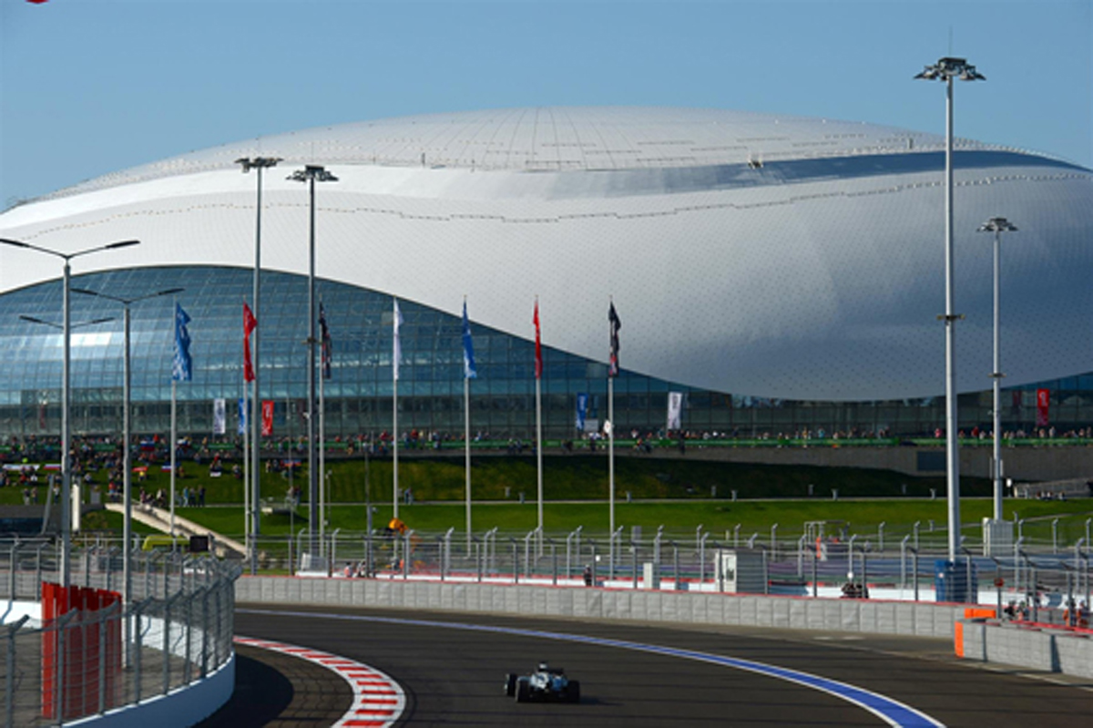 F1ロシアGP フリー走行2回目：ルイス・ハミルトンがトップタイム