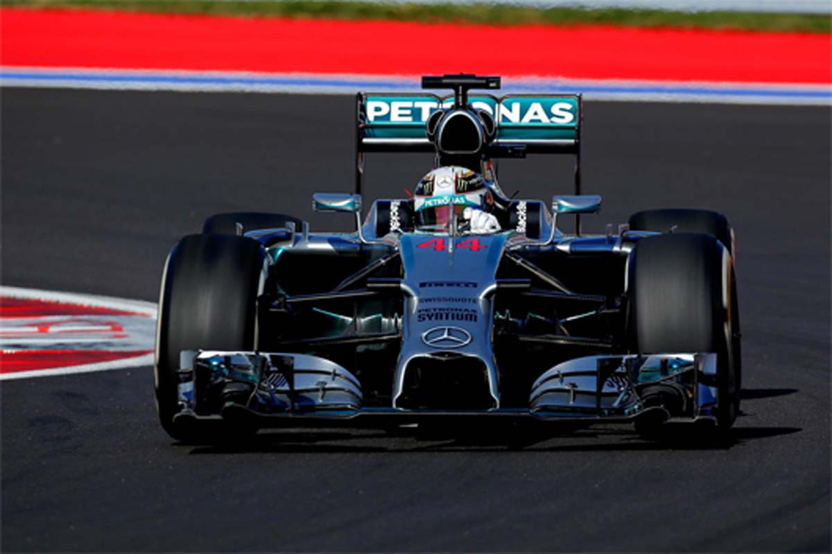 メルセデス:F1ロシアGP 初日のコメント