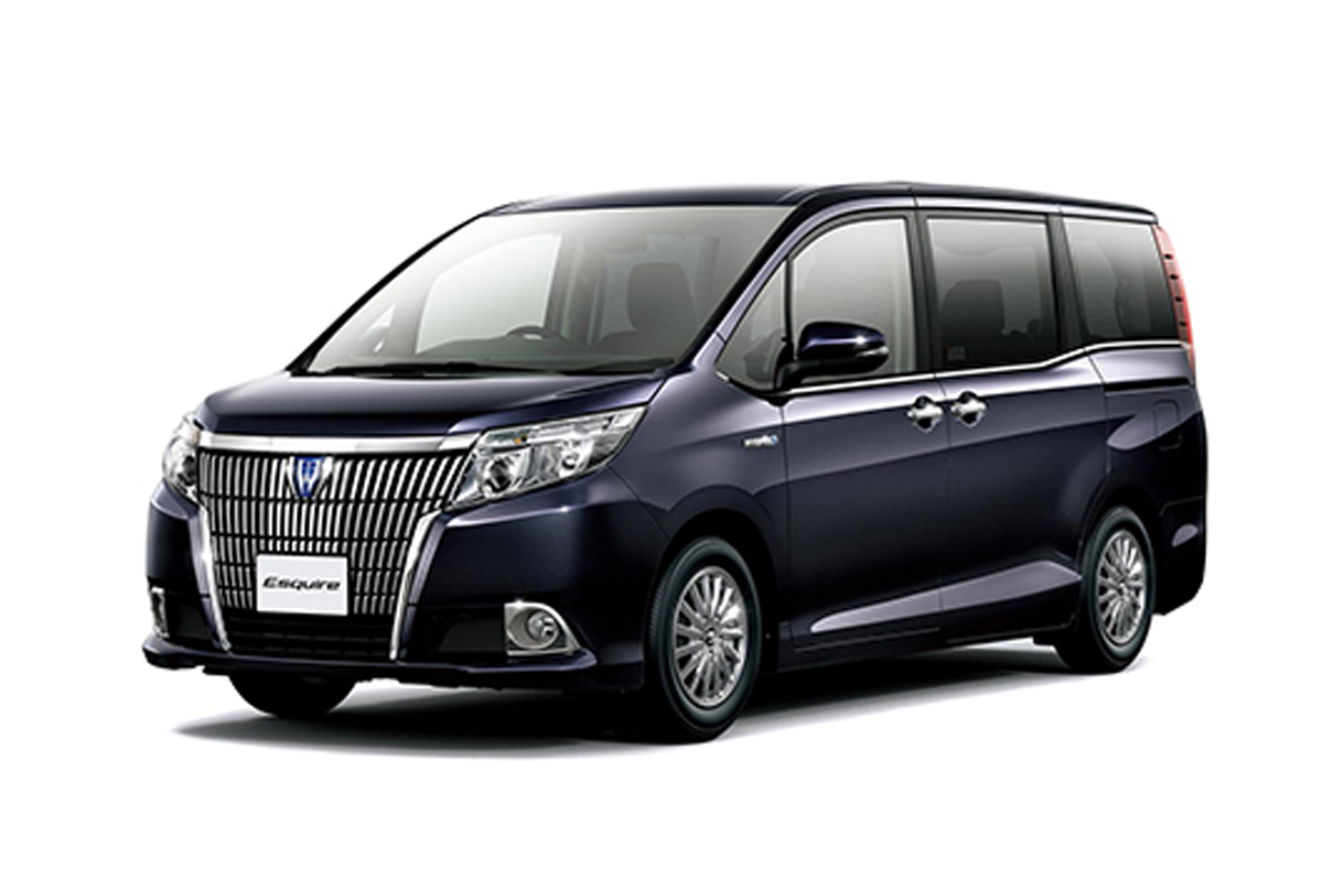 トヨタ、新型ミニバン「エスクァイア」を発売