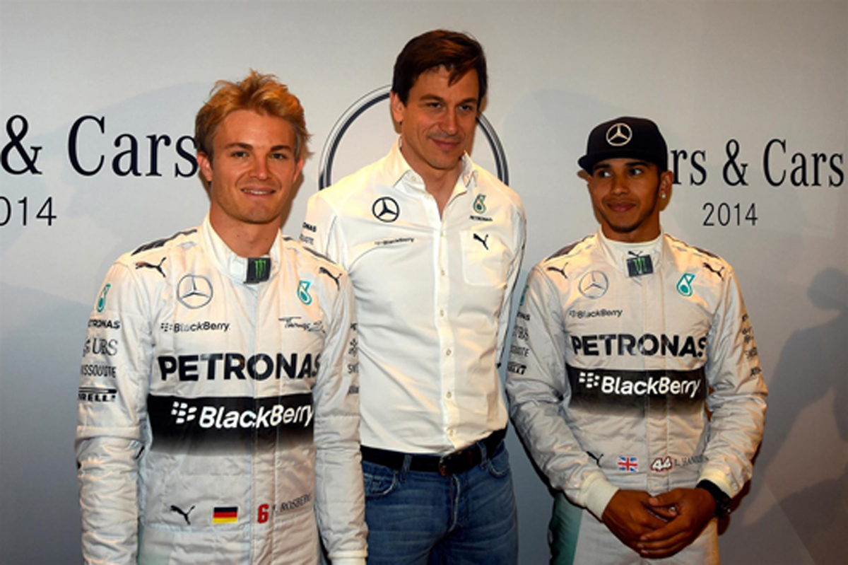 メルセデス、F1ベルギーGP後に“ドライバーの会話禁止”で事態を収拾