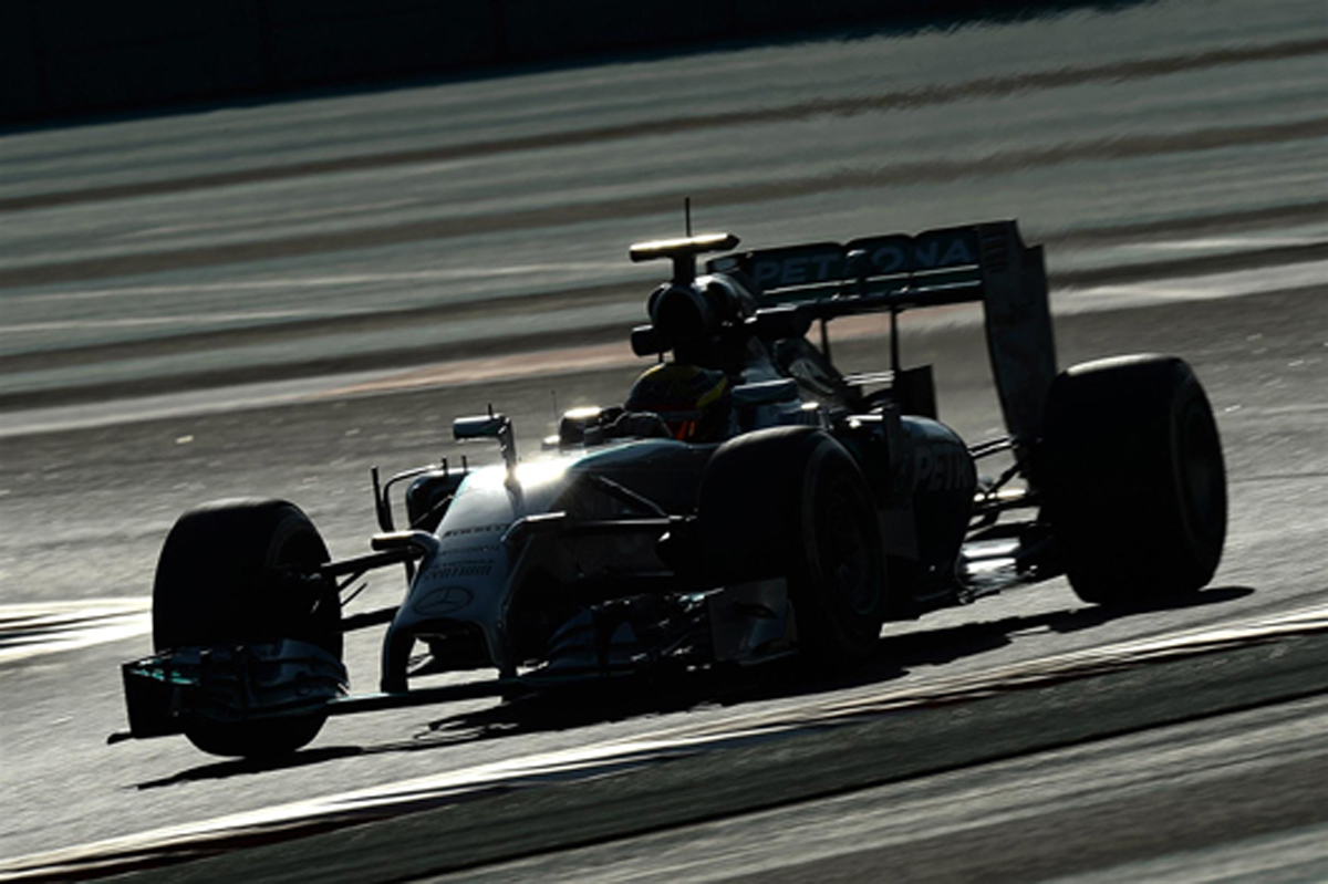 メルセデス、2015年F1マシン『W06』を1月中旬にテスト