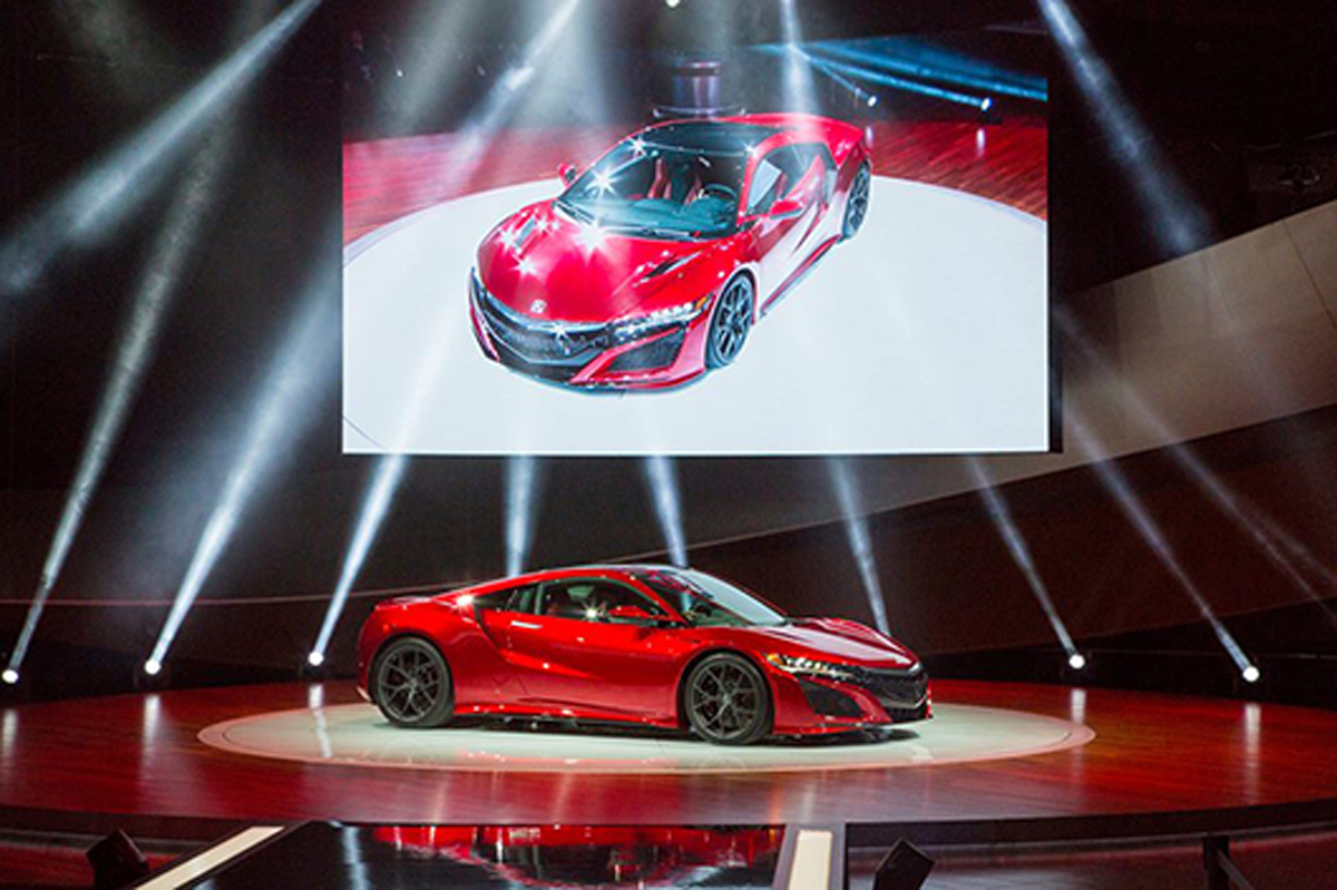 フェルナンド・アロンソ、新型NSXに「いつか一緒に！」