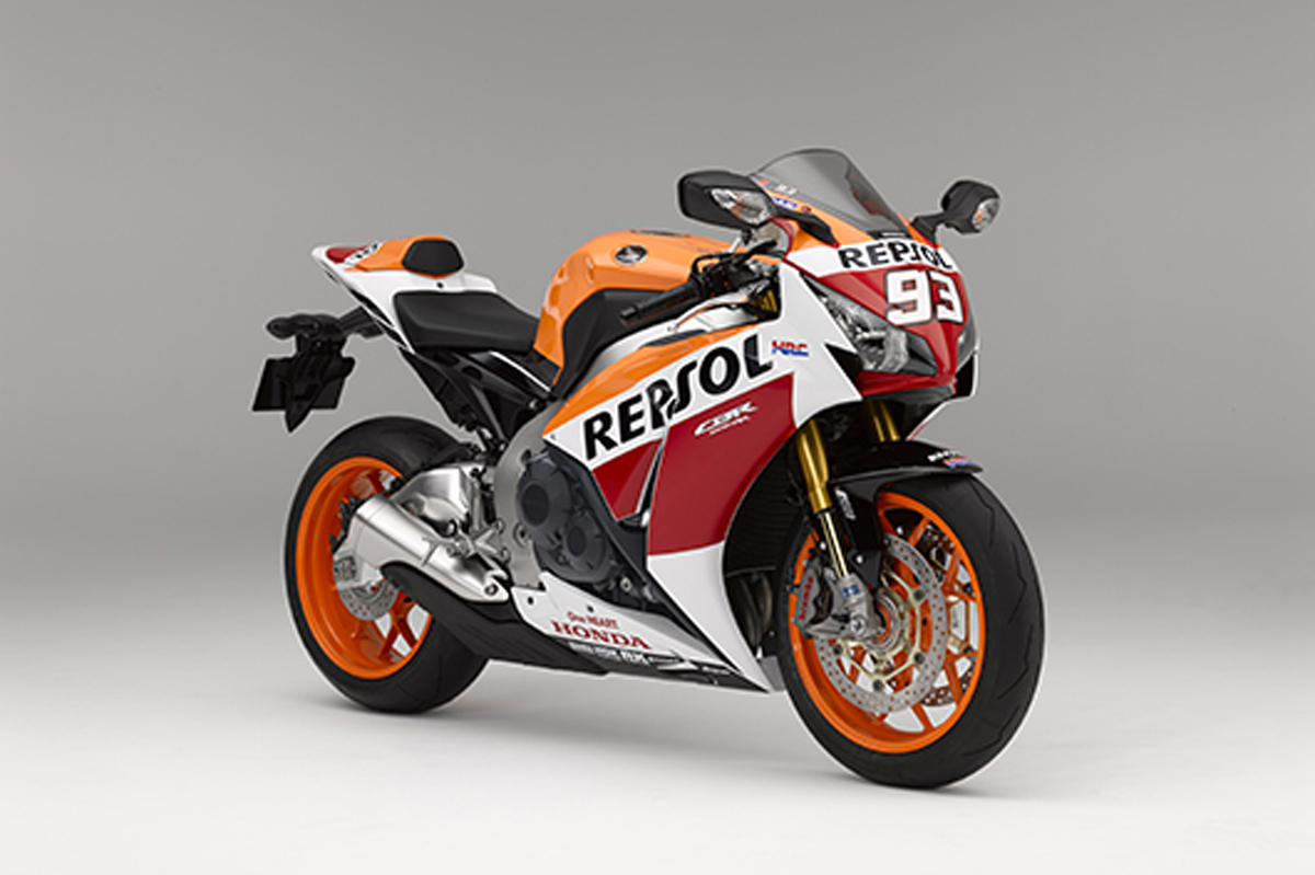 ホンダ、MotoGPでの3タイトル獲得を記念した特別仕様車を発売