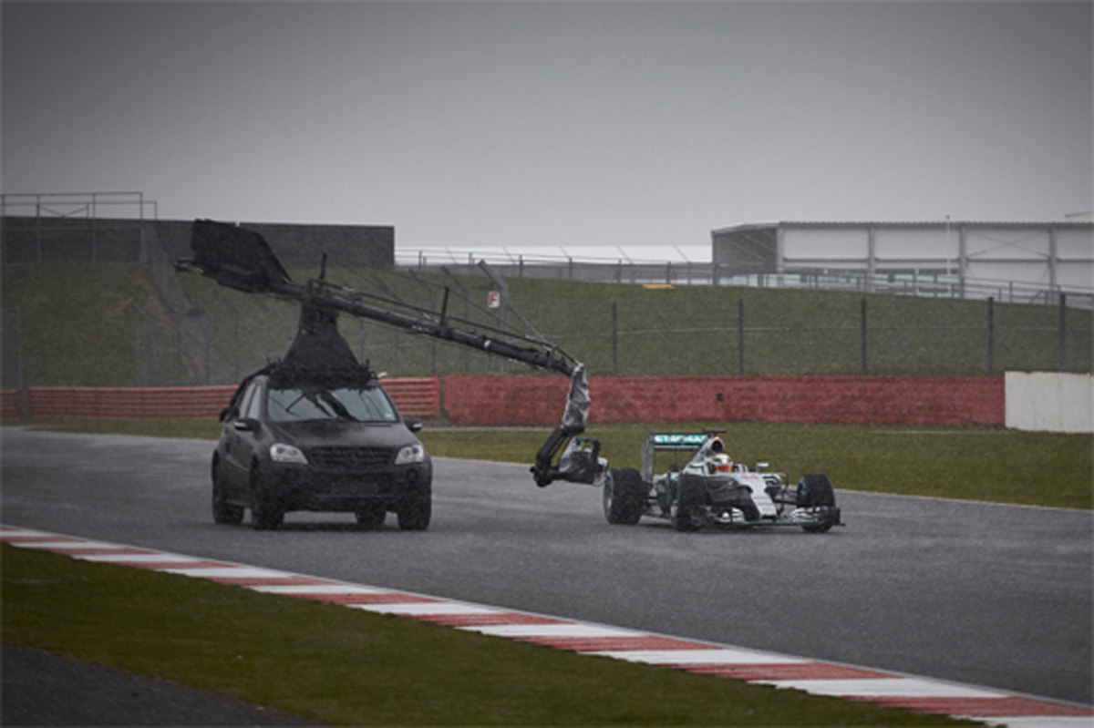 【動画】 メルセデス W06 / シェイクダウンの舞台裏