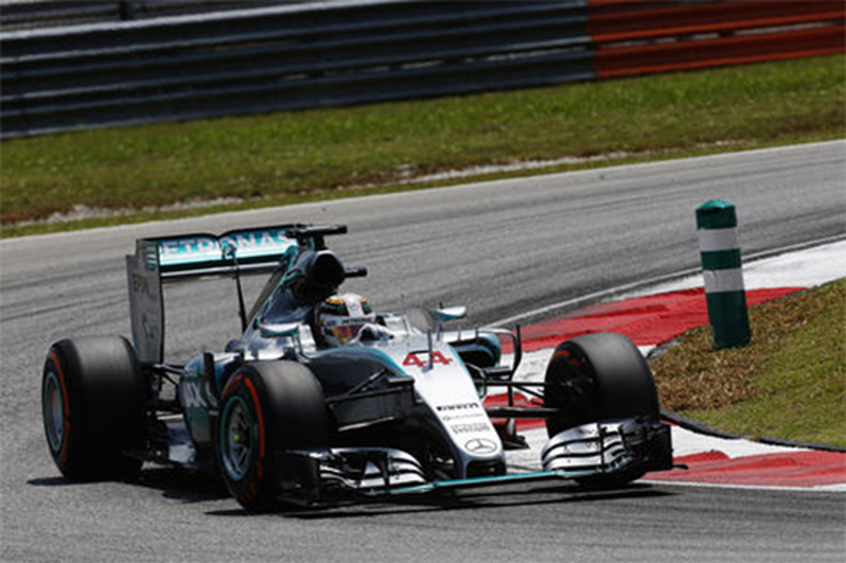 F1マレーシアGP フリー走行2回目：ルイス・ハミルトンがトップタイム