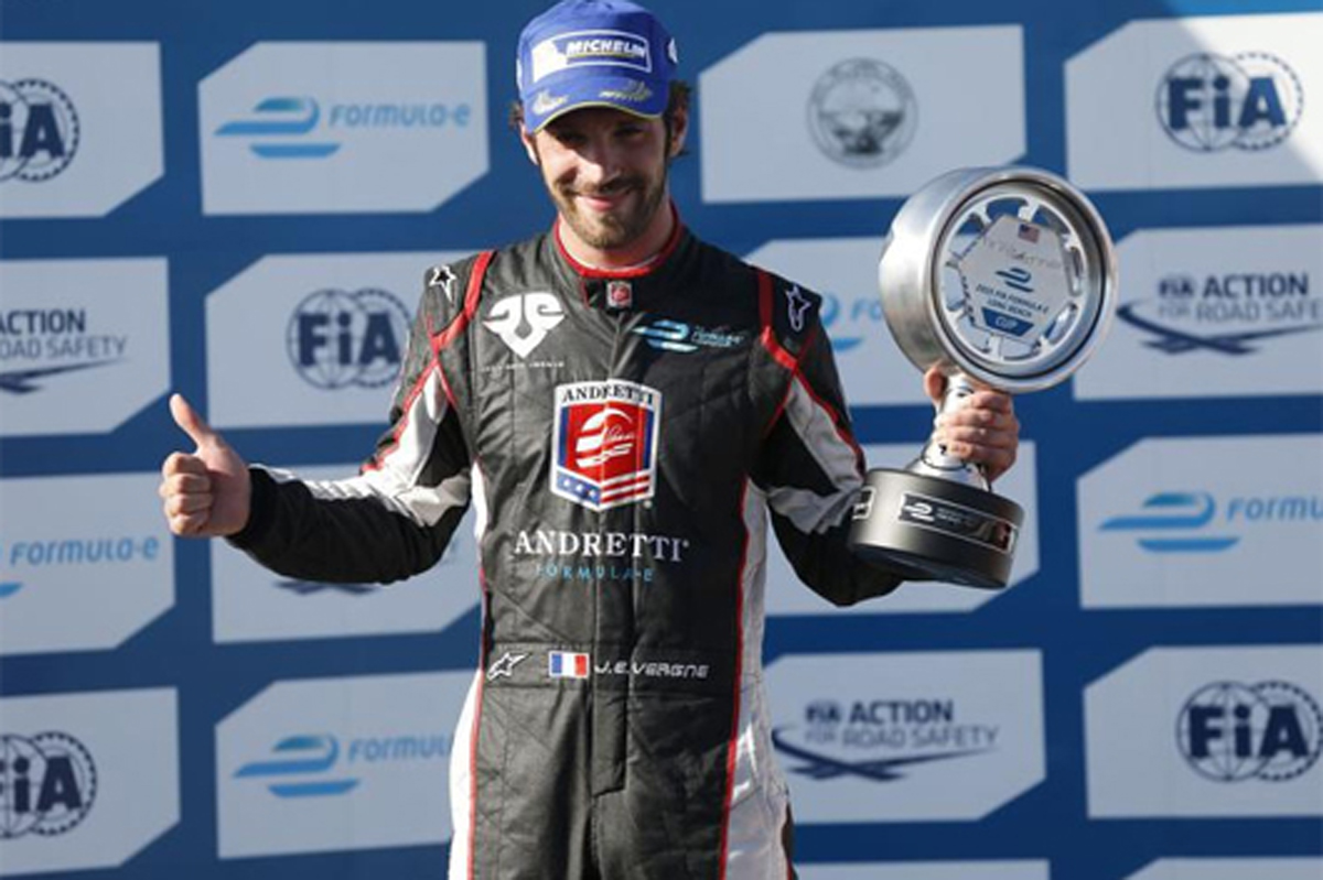ジャン・エリック・ベルニュ、2016年のF1復帰を目指す