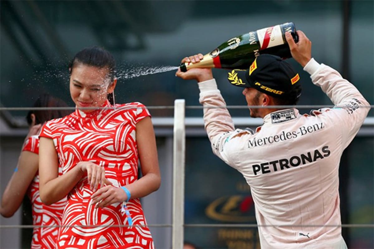 ルイス・ハミルトン、F1中国GPのシャンパン問題に困惑