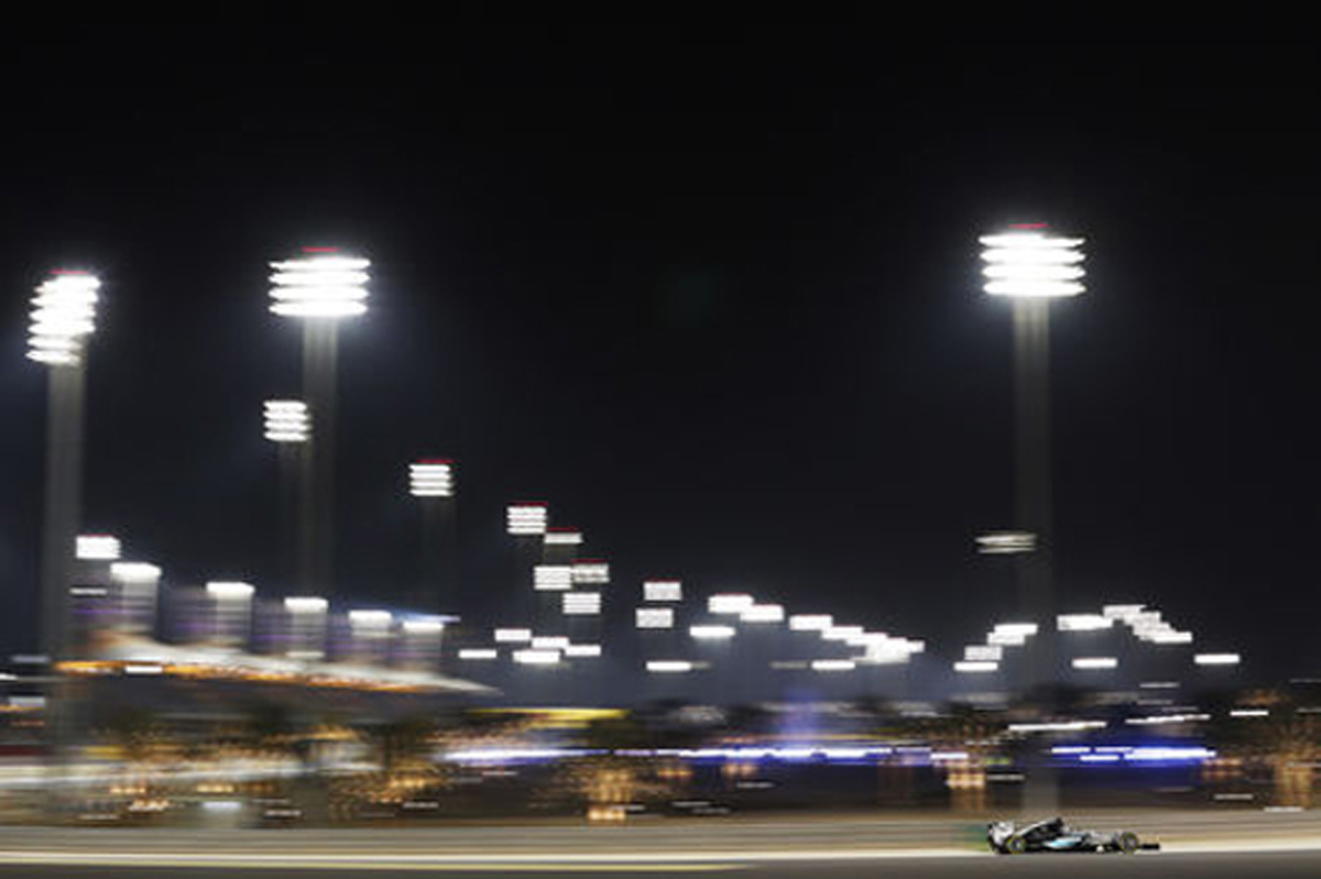 F1バーレーンGP フリー走行2回目：ニコ・ロズベルグがトップタイム