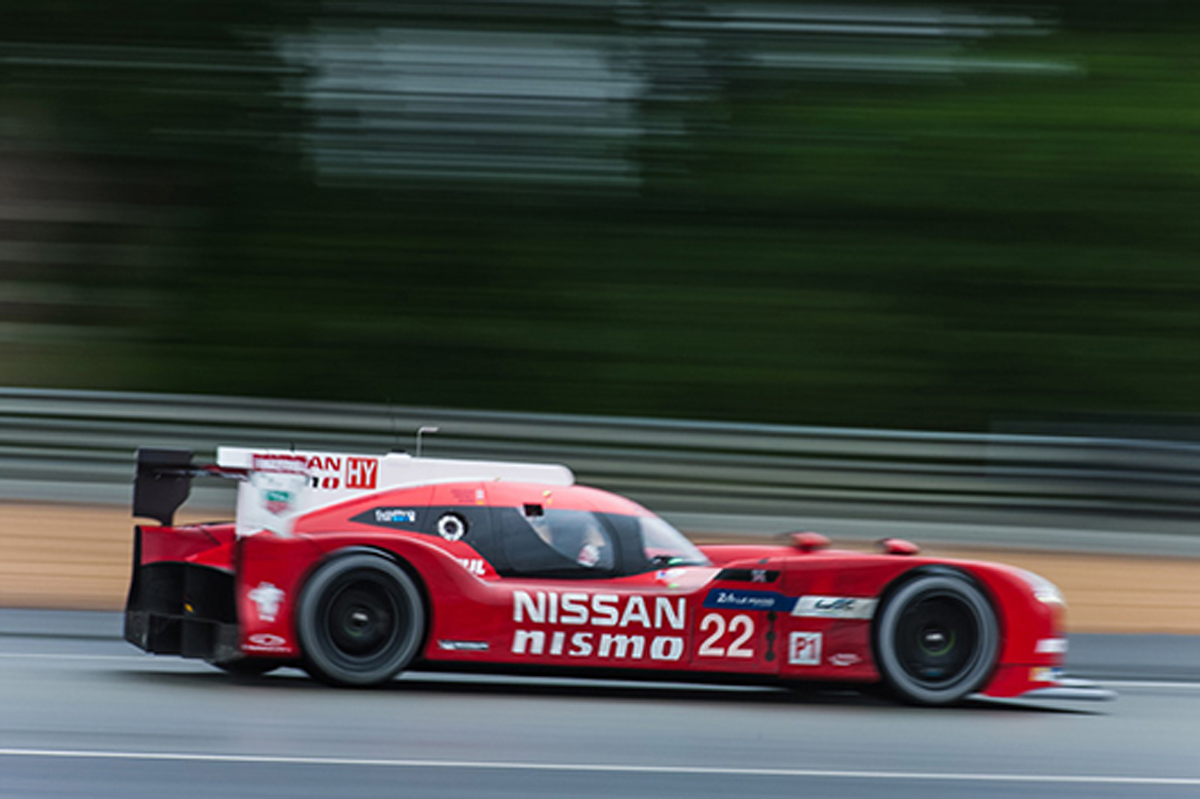 日産、ル・マンにむけて3台のNissan GT-R LM NISMOがテスト走行