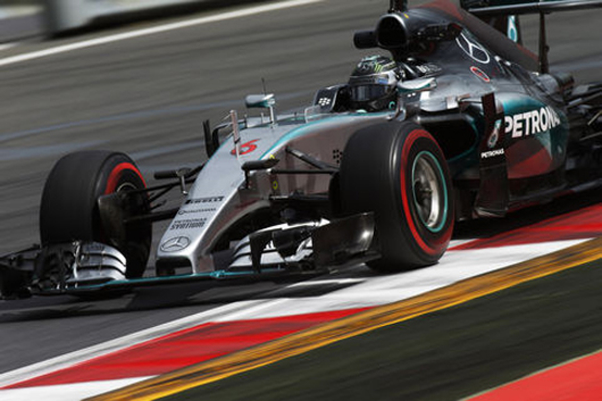 メルセデス：F1オーストリアGP 初日のコメント