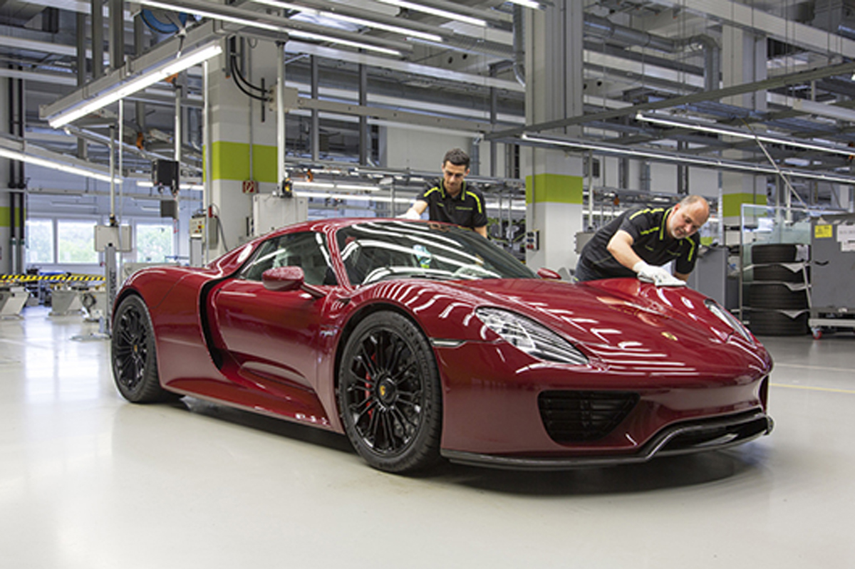 ポルシェ、918スパイダーの生産を終了