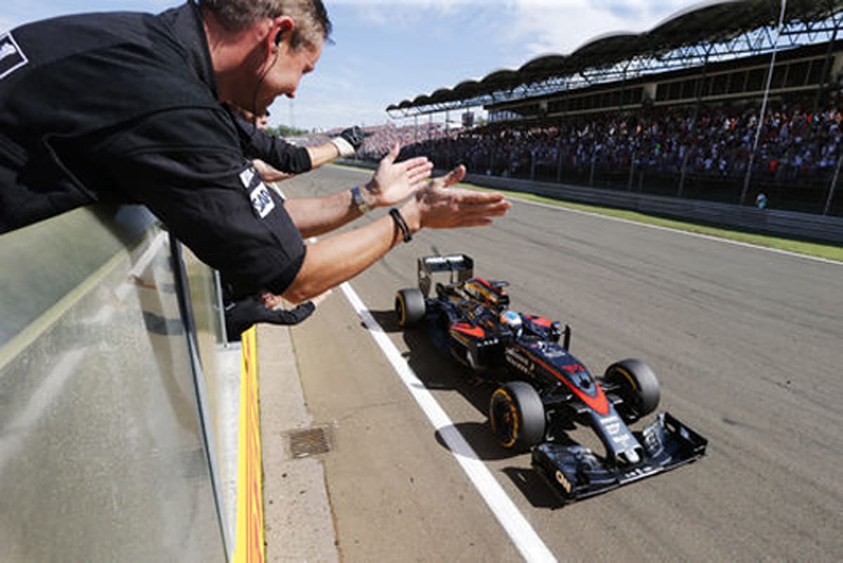 マクラーレン・ホンダ:アロンソ5位、バトン9位でダブル入賞!