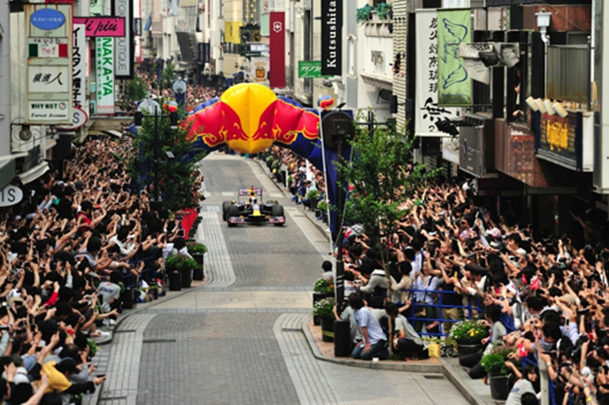 大阪・御堂筋、F1カーの公道デモ走行を計画