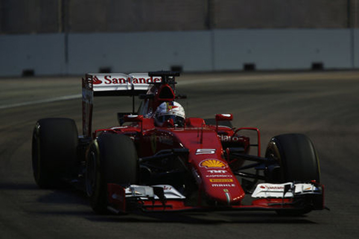 F1シンガポールGP フリー走行3回目：セバスチャン・ベッテルがトップタイム