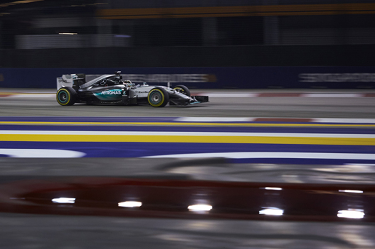 メルセデス:3列目に沈む / F1シンガポールGP 予選