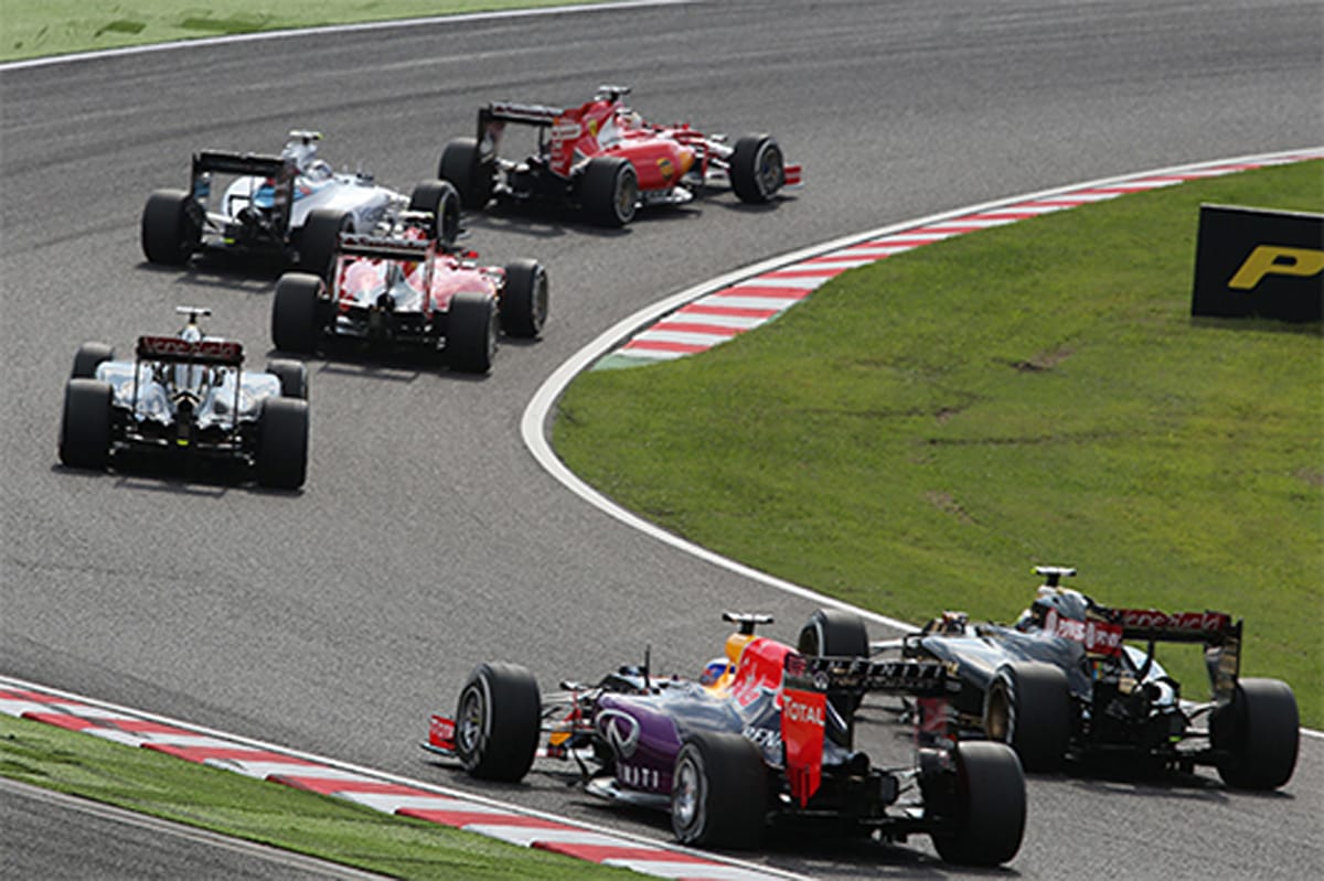 F1:エンジン音量アップのためにエキゾーストを変更