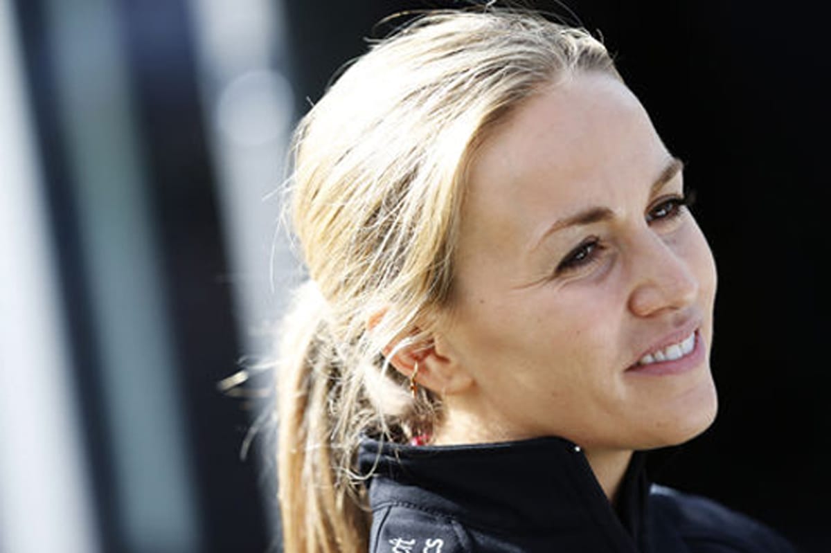 カルメン・ホルダ 「私のF1テストの優先順位は下げられている」