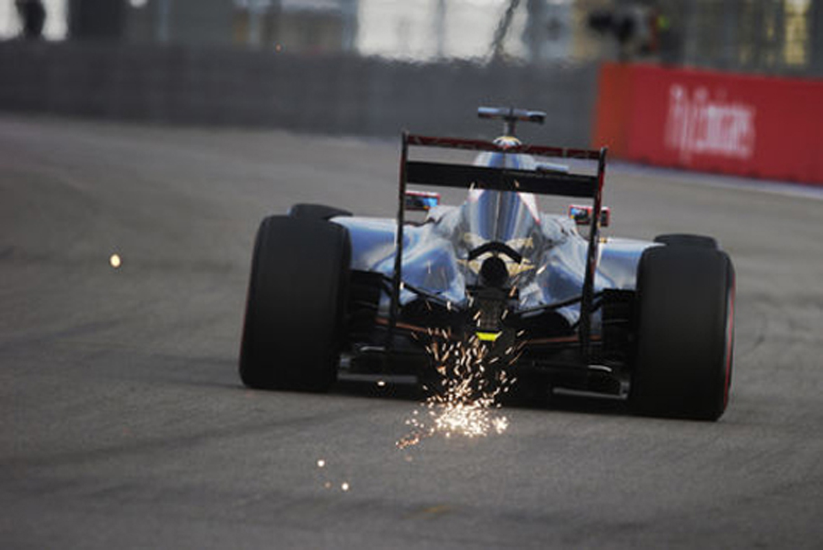 ロータス、ルノーの決断の遅れで2016年F1マシンに“妥協”