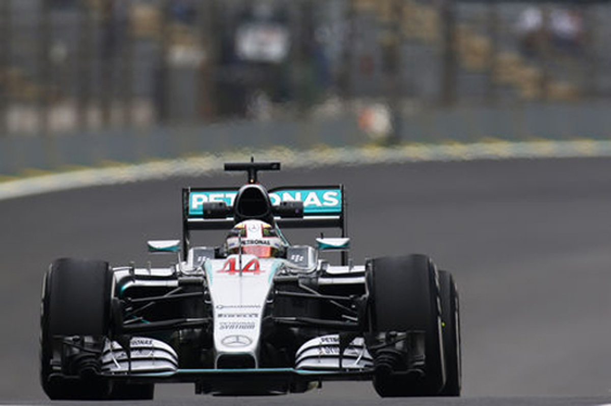 F1ブラジルGP フリー走行1回目：ルイス・ハミルトンがトップタイム