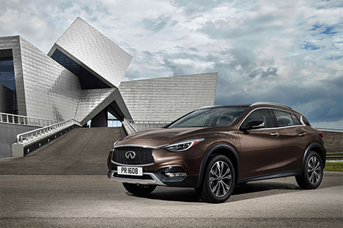 日産、インフィニティ QX30を初公開